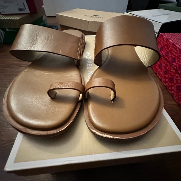 Closet blowout!!! Michael Kors sandals size 10. - Picture 3 of 4